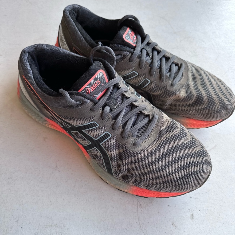 ASICS | Dark Grey Orange Gel Nimbus Lite Sneakers
